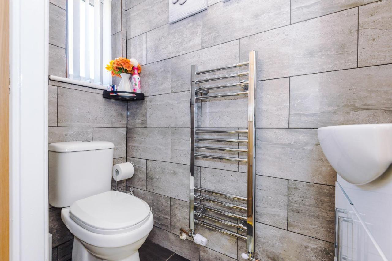 Casa de férias Stylish 4 Bedroom Close To City Centre Manchester